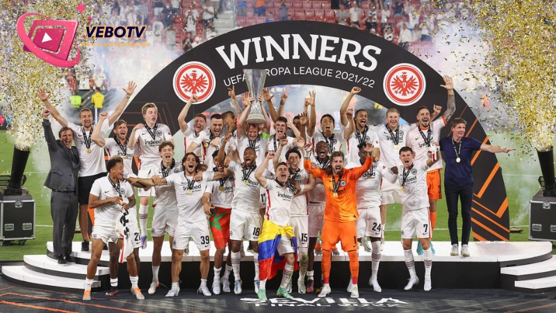 Eintracht Frankfurt - 2 danh hiệu